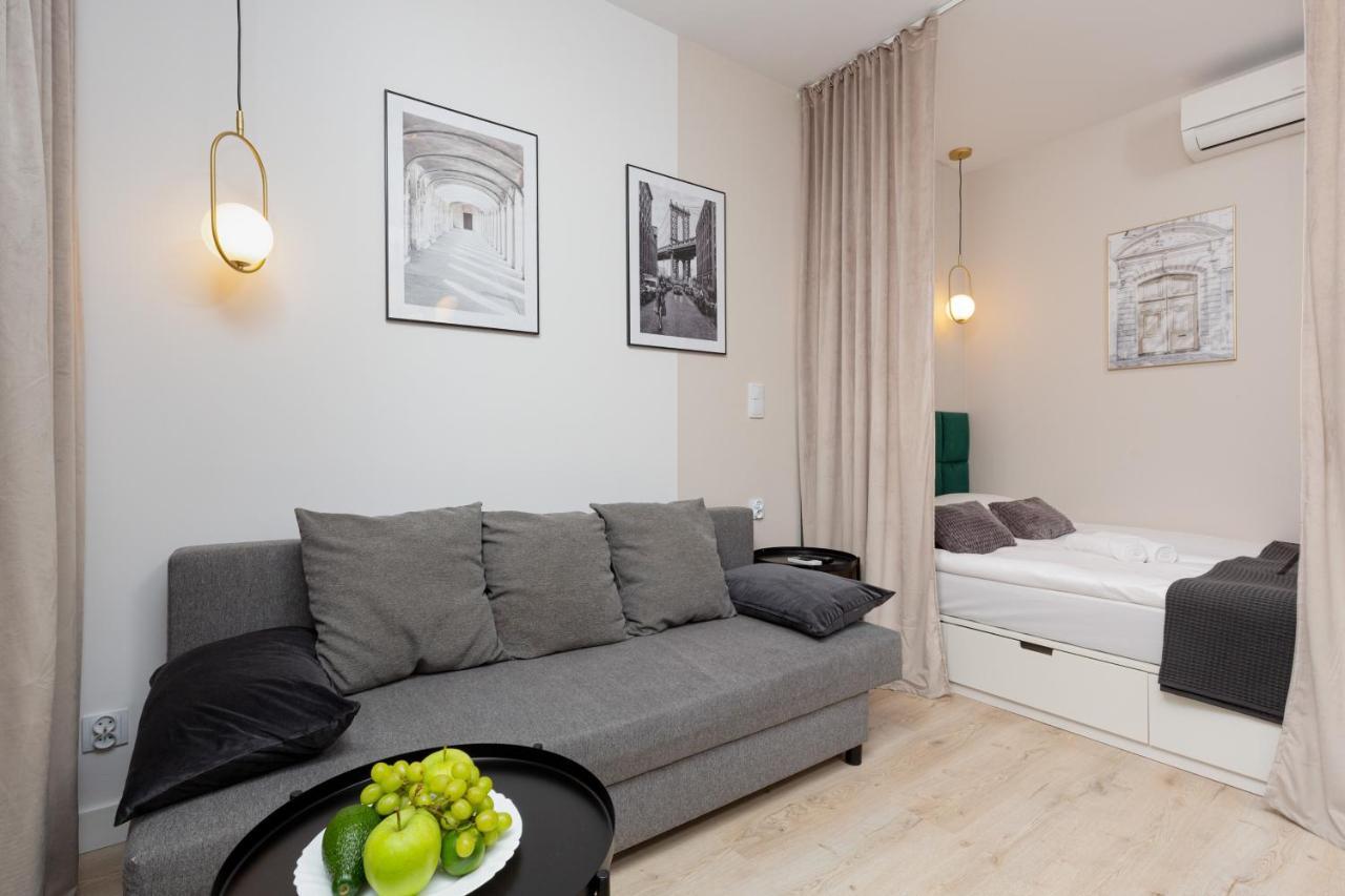 Praga Targowa By Renters Warschau